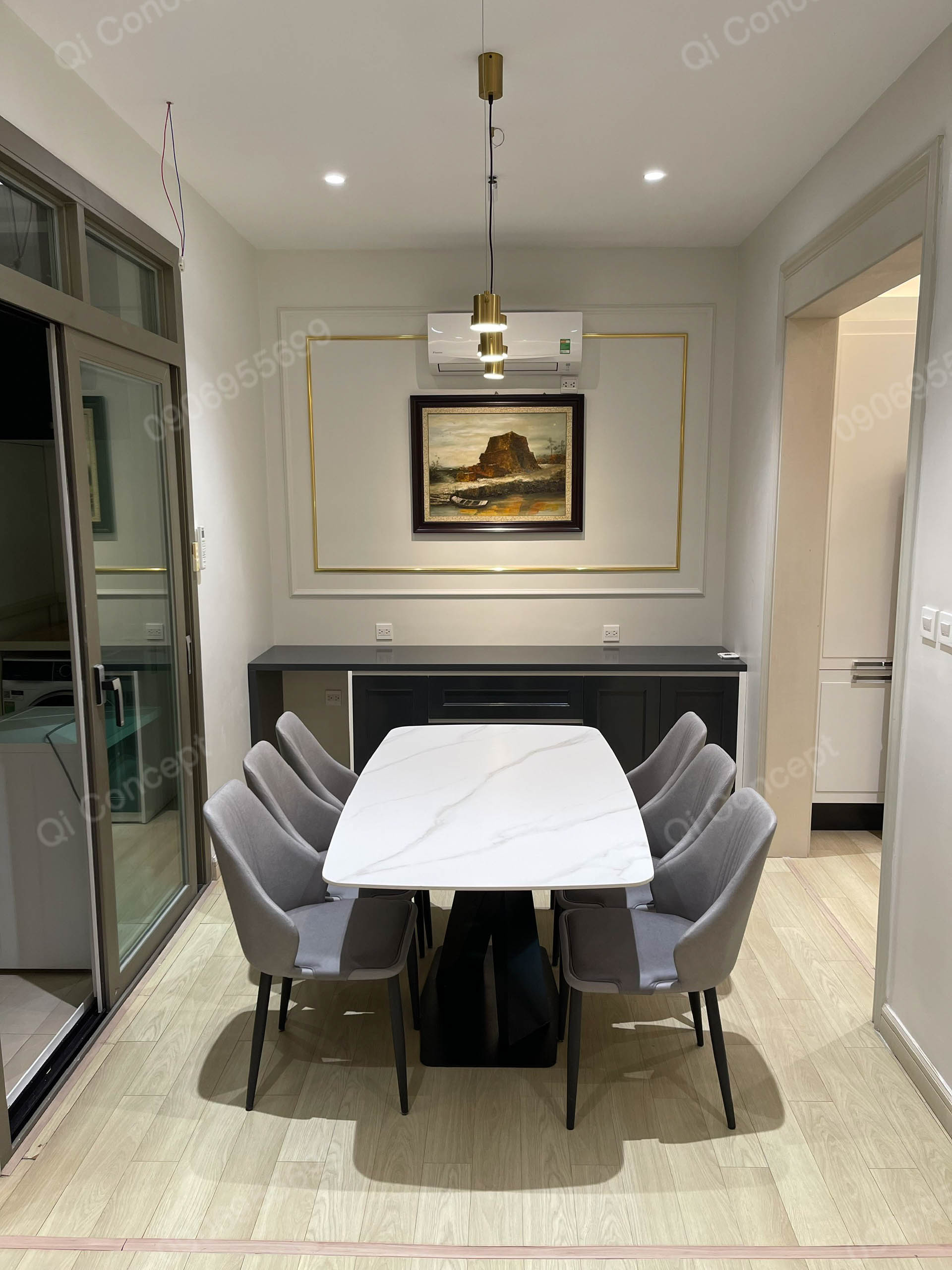 Hình ảnh thực tế thi công không gian bàn ăn của căn hộ Tân Cổ Điển Hình ảnh thực tế thi công không gian bàn ăn của căn hộ Tân Cổ Điển