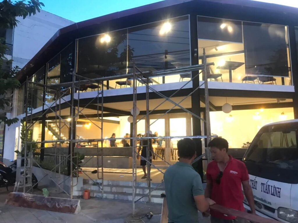 Chi phí đầu tư cơ sở vật chất