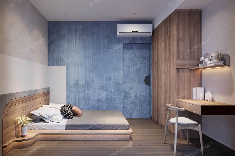 Bàn làm việc được đặt cạnh bên cửa sổ giúp thu nhận nguồn ánh sáng tự nhiên khá tốt