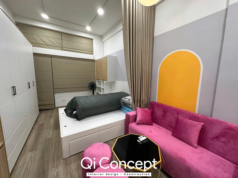 Góc thư giãn cạnh cửa sổ thực tế nhà phố Phú Nhuận