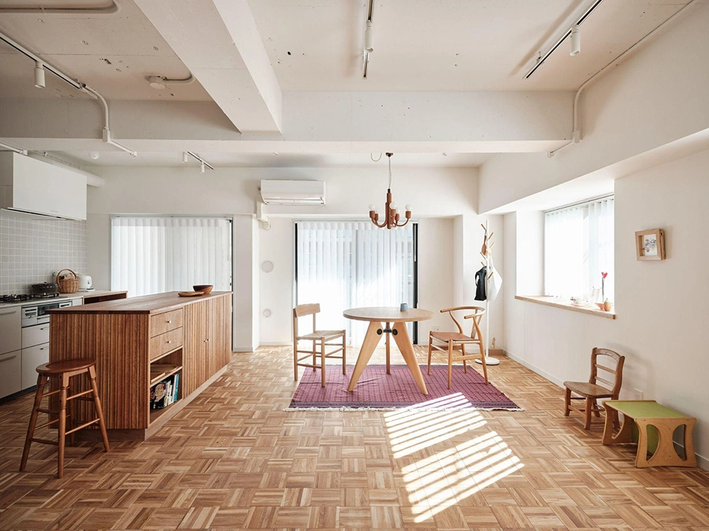 Nội thất căn hộ cho thuê phong cách tối giản, sàn gỗ